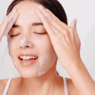 Weak acid cleansing gel foam against acne with peptides Mizon Good Bye Blemish Low Ph Cleanser