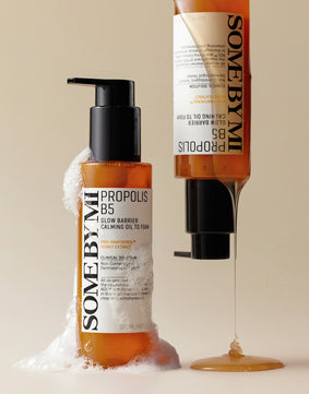 Oil-foam for skin radiance with propolis Some By Mi Propolis B5 Glow Barrier Calming Oil To Foam